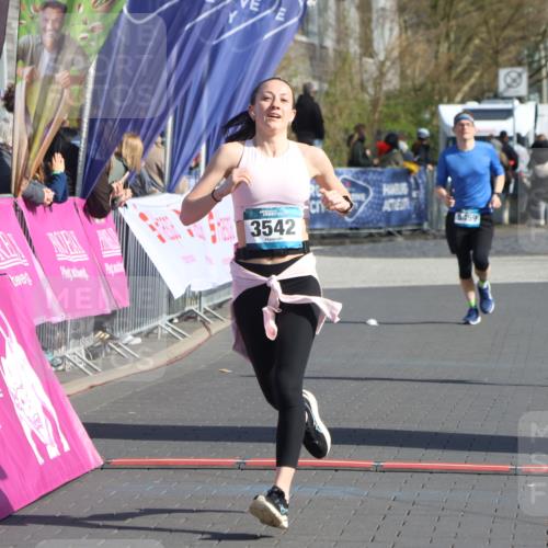12.04.2026 - 45. Internationalen Wilhelmsburger Insellauf Strokosch-Dieckow http://msf.ph/oto/9454664 12.04.2026 10:30:10 Ziel 3542, 4511 meine-sportfotos.de