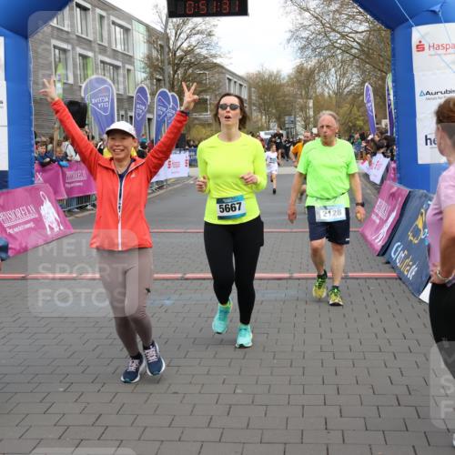 12.04.2026 - 45. Internationalen Wilhelmsburger Insellauf Strokosch-Dieckow http://msf.ph/oto/9454688 12.04.2026 13:04:31 Ziel 5469, 2128, 5667, 2089, 3870, 5193, 2307 meine-sportfotos.de