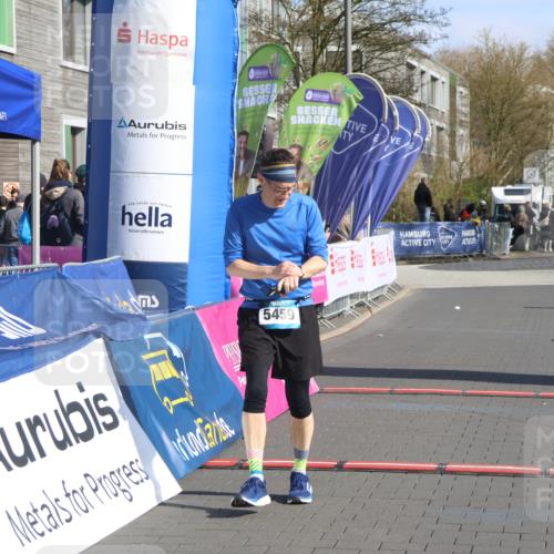 12.04.2026 - 45. Internationalen Wilhelmsburger Insellauf Strokosch-Dieckow http://msf.ph/oto/9454712 12.04.2026 10:30:17 Ziel 4511, 5459 meine-sportfotos.de