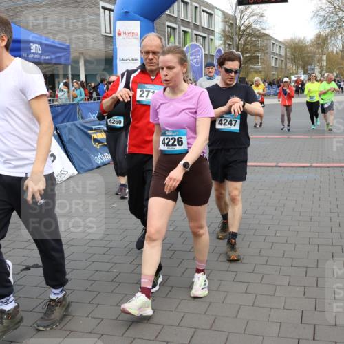 12.04.2026 - 45. Internationalen Wilhelmsburger Insellauf Strokosch-Dieckow http://msf.ph/oto/9454714 12.04.2026 13:04:28 Ziel 4226, 5250, 4247, 2715, 4260, 3034, 5469, 2128, 5667, 2089, 3870 meine-sportfotos.de