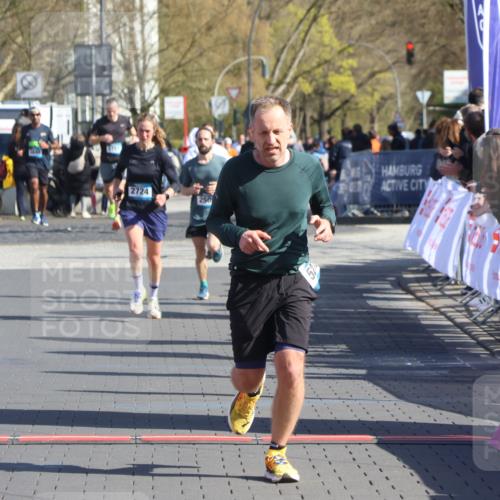 12.04.2026 - 45. Internationalen Wilhelmsburger Insellauf Strokosch-Dieckow http://msf.ph/oto/9454716 12.04.2026 10:43:09 Ziel 5273 meine-sportfotos.de