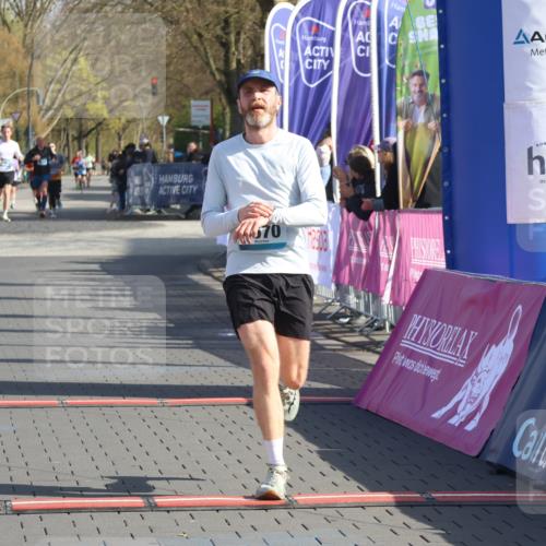 12.04.2026 - 45. Internationalen Wilhelmsburger Insellauf Strokosch-Dieckow http://msf.ph/oto/9454720 12.04.2026 10:30:22 Ziel 4670 meine-sportfotos.de