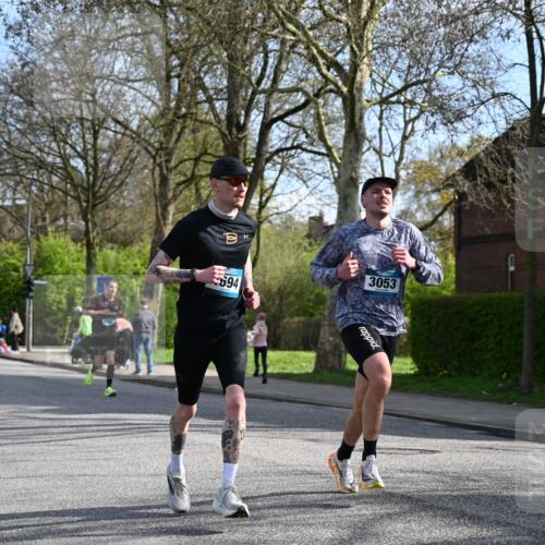 12.04.2026 - 45. Internationalen Wilhelmsburger Insellauf J. Mangold http://msf.ph/oto/9454835 12.04.2026 10:22:20 Ziel 3053, 4694, 5507, 5561, 3963, 3963, 5271, 4384, 4291, 2383 meine-sportfotos.de