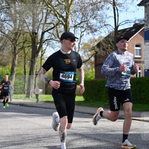 12.04.2026 - 45. Internationalen Wilhelmsburger Insellauf J. Mangold http://msf.ph/oto/9454845 12.04.2026 10:22:21 Ziel 3053, 4694, 5507, 5561, 3963, 5271, 4384, 4291, 2383 meine-sportfotos.de