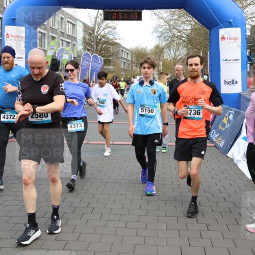12.04.2026 - 45. Internationalen Wilhelmsburger Insellauf Strokosch-Dieckow http://msf.ph/oto/9454872 12.04.2026 13:04:12 Ziel 5448, 5150, 5668, 5198, 4372, 3737, 3736, 4373, 3883, 5662, 5252, 4032 meine-sportfotos.de