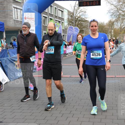 12.04.2026 - 45. Internationalen Wilhelmsburger Insellauf Strokosch-Dieckow http://msf.ph/oto/9454963 12.04.2026 13:04:07 Ziel 4217, 5433, 5430, 5105, 2580, 2412, 5448, 5150, 5668, 5198, 4372, 3737, 3736, 4373, 3883 meine-sportfotos.de