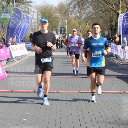12.04.2026 - 45. Internationalen Wilhelmsburger Insellauf Strokosch-Dieckow http://msf.ph/oto/9454968 12.04.2026 10:30:38 Ziel 3845, 5052, 4275, 4748, 4749 meine-sportfotos.de