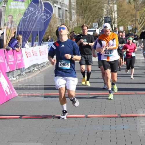12.04.2026 - 45. Internationalen Wilhelmsburger Insellauf Strokosch-Dieckow http://msf.ph/oto/9454975 12.04.2026 10:43:28 Ziel 5840, 2406, 4377, 3086, 3227, 4974, 5705 meine-sportfotos.de