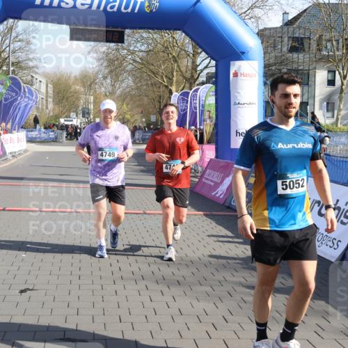 12.04.2026 - 45. Internationalen Wilhelmsburger Insellauf Strokosch-Dieckow http://msf.ph/oto/9454997 12.04.2026 10:30:41 Ziel 5052, 4275, 4748, 4749, 3081, 3958 meine-sportfotos.de