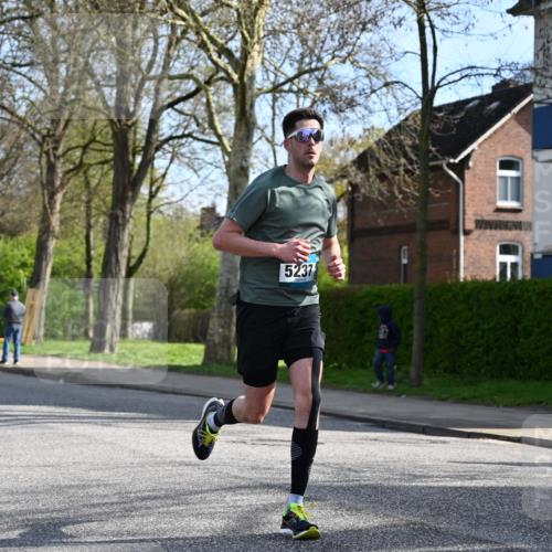 12.04.2026 - 45. Internationalen Wilhelmsburger Insellauf J. Mangold http://msf.ph/oto/9455004 12.04.2026 10:23:31 Ziel 5812, 4953, 5237, 4381, 4566, 3561, 4492, 5684, 3476, 2702, 3351 meine-sportfotos.de