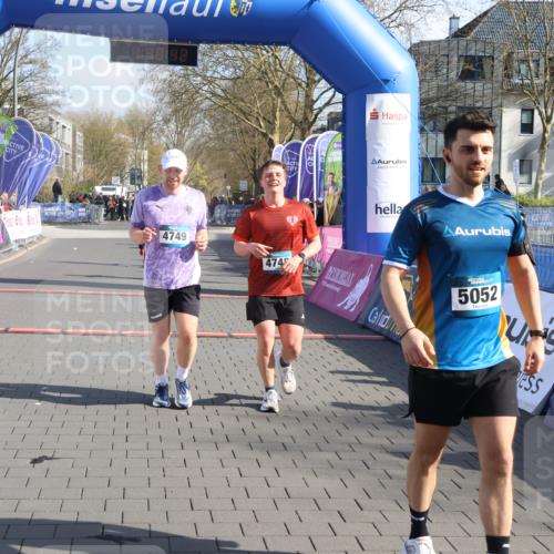 12.04.2026 - 45. Internationalen Wilhelmsburger Insellauf Strokosch-Dieckow http://msf.ph/oto/9455007 12.04.2026 10:30:41 Ziel 5052, 4275, 4748, 4749, 3081, 3958 meine-sportfotos.de