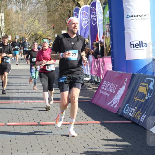 12.04.2026 - 45. Internationalen Wilhelmsburger Insellauf Strokosch-Dieckow http://msf.ph/oto/9455044 12.04.2026 10:43:31 Ziel 2406, 4377, 3086, 3227, 4974, 5705, 2189, 5697, 2813 meine-sportfotos.de