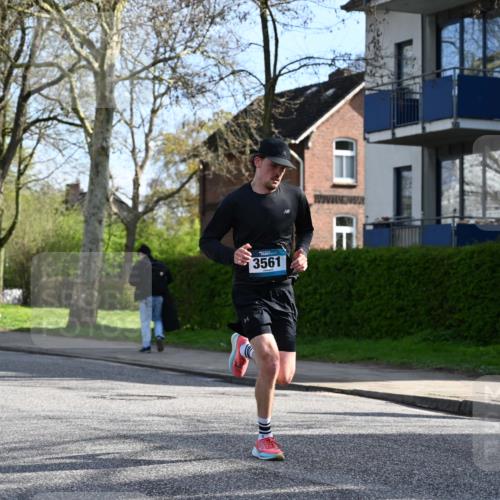 12.04.2026 - 45. Internationalen Wilhelmsburger Insellauf J. Mangold http://msf.ph/oto/9455077 12.04.2026 10:23:46 Ziel 4566, 3561, 4492, 5684, 3476, 2702, 3351, 3813, 4052 meine-sportfotos.de