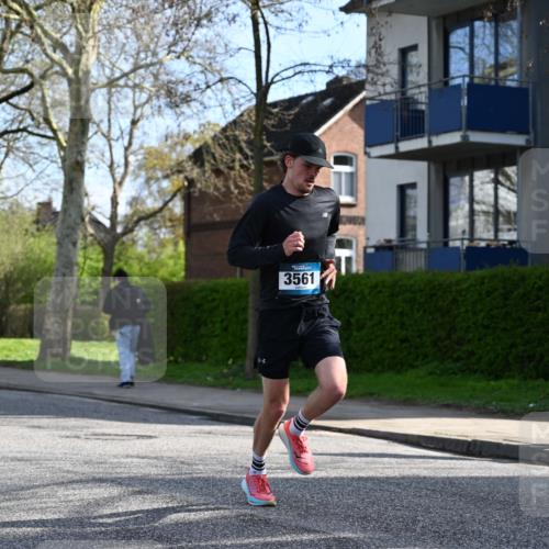 12.04.2026 - 45. Internationalen Wilhelmsburger Insellauf J. Mangold http://msf.ph/oto/9455078 12.04.2026 10:23:47 Ziel 3561, 4492, 5684, 3476, 2702, 3351, 3813, 4052 meine-sportfotos.de