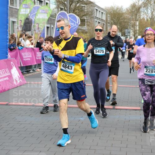 12.04.2026 - 45. Internationalen Wilhelmsburger Insellauf Strokosch-Dieckow http://msf.ph/oto/9455086 12.04.2026 13:04:03 Ziel 5208, 4842, 2287, 4843, 4526, 5475, 2007, 3523, 4217, 5433, 5430, 5105, 2580, 2412 meine-sportfotos.de
