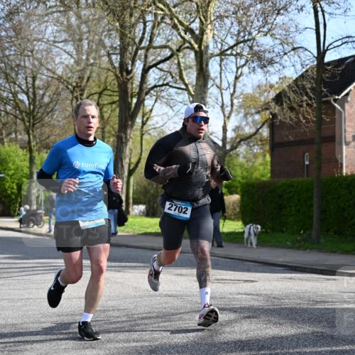 12.04.2026 - 45. Internationalen Wilhelmsburger Insellauf J. Mangold http://msf.ph/oto/9455092 12.04.2026 10:23:56 Ziel 3476, 2702, 3351, 3813, 3813, 4052, 2595 meine-sportfotos.de