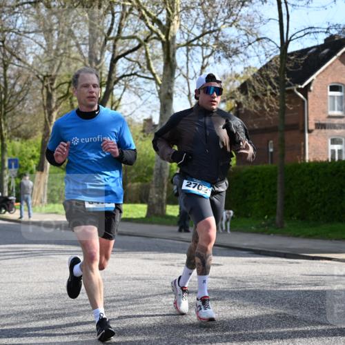 12.04.2026 - 45. Internationalen Wilhelmsburger Insellauf J. Mangold http://msf.ph/oto/9455096 12.04.2026 10:23:56 Ziel 3476, 2702, 3351, 3813, 3813, 4052, 2595 meine-sportfotos.de