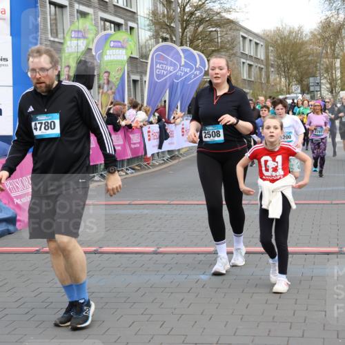 12.04.2026 - 45. Internationalen Wilhelmsburger Insellauf Strokosch-Dieckow http://msf.ph/oto/9455097 12.04.2026 13:03:58 Ziel 4780, 5063, 2508, 5200, 5208, 4842, 2287, 4843, 4526, 5475, 2007, 3523 meine-sportfotos.de