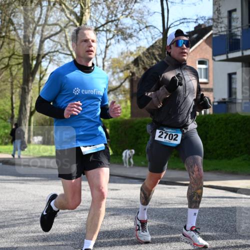 12.04.2026 - 45. Internationalen Wilhelmsburger Insellauf J. Mangold http://msf.ph/oto/9455103 12.04.2026 10:23:56 Ziel 3476, 2702, 3351, 3813, 3813, 4052, 2595 meine-sportfotos.de