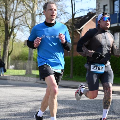 12.04.2026 - 45. Internationalen Wilhelmsburger Insellauf J. Mangold http://msf.ph/oto/9455106 12.04.2026 10:23:57 Ziel 3476, 2702, 3351, 3813, 4052, 2595 meine-sportfotos.de