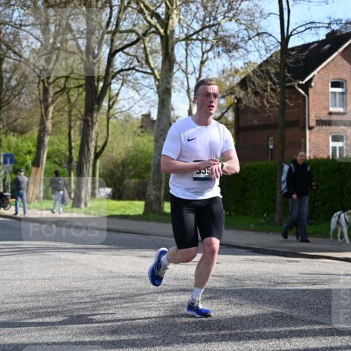 12.04.2026 - 45. Internationalen Wilhelmsburger Insellauf J. Mangold http://msf.ph/oto/9455112 12.04.2026 10:24:00 Ziel 3476, 2702, 3351, 3813, 4052, 2595, 2595, 4143 meine-sportfotos.de