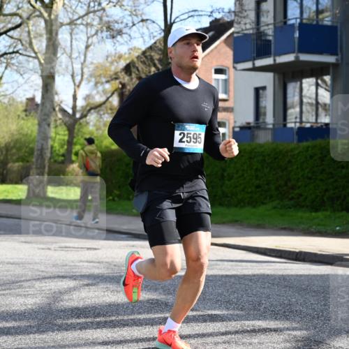 12.04.2026 - 45. Internationalen Wilhelmsburger Insellauf J. Mangold http://msf.ph/oto/9455159 12.04.2026 10:24:28 Ziel 4052, 2595, 4143, 5609, 4296, 3558, 3558, 4495, 5415, 5569 meine-sportfotos.de