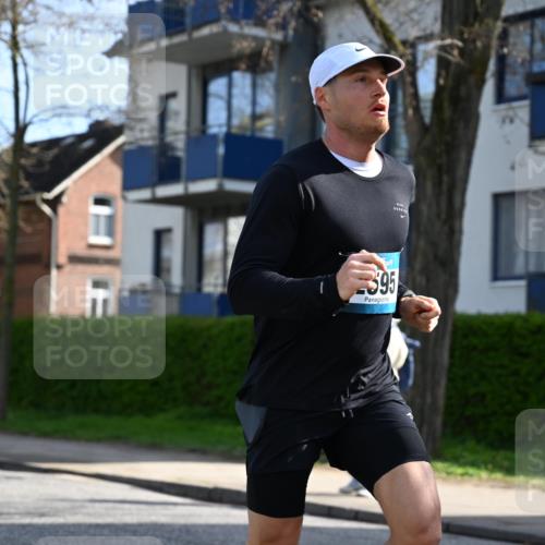 12.04.2026 - 45. Internationalen Wilhelmsburger Insellauf J. Mangold http://msf.ph/oto/9455167 12.04.2026 10:24:28 Ziel 4052, 2595, 4143, 5609, 4296, 3558, 3558, 4495, 5415, 5569 meine-sportfotos.de
