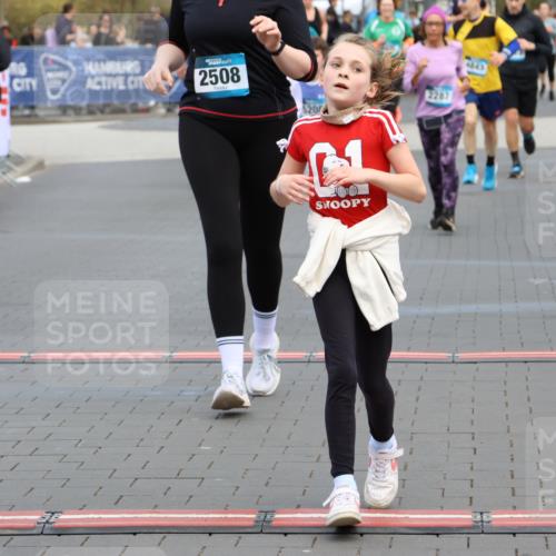 12.04.2026 - 45. Internationalen Wilhelmsburger Insellauf Strokosch-Dieckow http://msf.ph/oto/9455177 12.04.2026 13:03:56 Ziel 2642, 4780, 5063, 2508, 5200, 5208, 4842, 2287 meine-sportfotos.de
