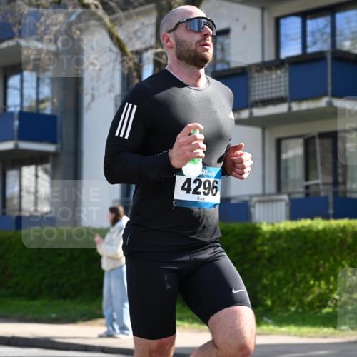 12.04.2026 - 45. Internationalen Wilhelmsburger Insellauf J. Mangold http://msf.ph/oto/9455182 12.04.2026 10:24:53 Ziel 5609, 4296, 3558, 4495, 5415, 5569, 3321, 5502, 3812 meine-sportfotos.de