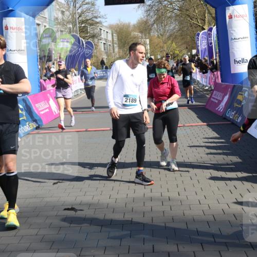 12.04.2026 - 45. Internationalen Wilhelmsburger Insellauf Strokosch-Dieckow http://msf.ph/oto/9455192 12.04.2026 10:43:37 Ziel 2189, 5697, 2813, 4931, 3565, 5337, 2102, 2656, 2104 meine-sportfotos.de