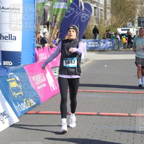 12.04.2026 - 45. Internationalen Wilhelmsburger Insellauf Strokosch-Dieckow http://msf.ph/oto/9455209 12.04.2026 10:43:45 Ziel 5407, 5286, 2039 meine-sportfotos.de