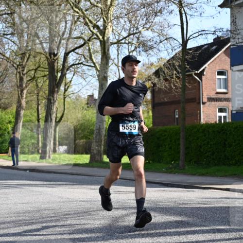 12.04.2026 - 45. Internationalen Wilhelmsburger Insellauf J. Mangold http://msf.ph/oto/9455217 12.04.2026 10:25:05 Ziel 3558, 4495, 5415, 5569, 3321, 5502, 3812, 3578, 5767, 5707 meine-sportfotos.de