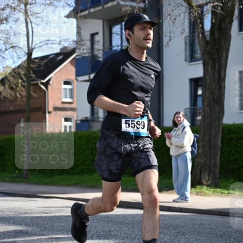 12.04.2026 - 45. Internationalen Wilhelmsburger Insellauf J. Mangold http://msf.ph/oto/9455225 12.04.2026 10:25:06 Ziel 4495, 5415, 5569, 3321, 5502, 3812, 3578, 5767, 5707 meine-sportfotos.de