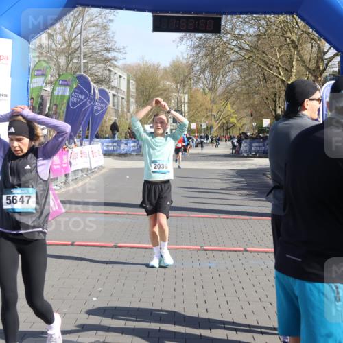 12.04.2026 - 45. Internationalen Wilhelmsburger Insellauf Strokosch-Dieckow http://msf.ph/oto/9455242 12.04.2026 10:43:48 Ziel 5407, 5286, 2039 meine-sportfotos.de