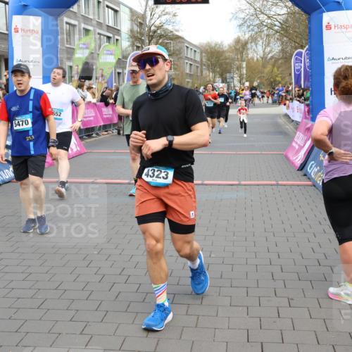 12.04.2026 - 45. Internationalen Wilhelmsburger Insellauf Strokosch-Dieckow http://msf.ph/oto/9455248 12.04.2026 13:03:51 Ziel 5470, 4743, 4323, 3962, 3652, 2642, 4780, 5063 meine-sportfotos.de