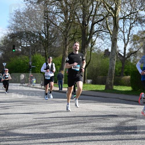 12.04.2026 - 45. Internationalen Wilhelmsburger Insellauf J. Mangold http://msf.ph/oto/9455296 12.04.2026 10:25:59 Ziel 4175, 4460, 2382, 3487, 5708, 4621, 4061, 3368, 4572, 5742, 4225, 5742, 4225, 3752, 3047, 2160 meine-sportfotos.de