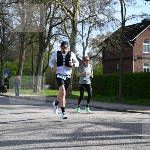 12.04.2026 - 45. Internationalen Wilhelmsburger Insellauf J. Mangold http://msf.ph/oto/9455319 12.04.2026 10:26:01 Ziel 4175, 4460, 2382, 3487, 5708, 4621, 4061, 4061, 3368, 4572, 5742, 4225, 3752, 3047, 2160 meine-sportfotos.de