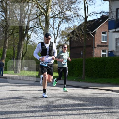 12.04.2026 - 45. Internationalen Wilhelmsburger Insellauf J. Mangold http://msf.ph/oto/9455322 12.04.2026 10:26:01 Ziel 4175, 4460, 2382, 3487, 5708, 4621, 4061, 4061, 3368, 4572, 5742, 4225, 3752, 3047, 2160 meine-sportfotos.de