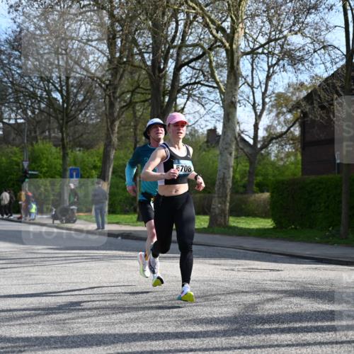 12.04.2026 - 45. Internationalen Wilhelmsburger Insellauf J. Mangold http://msf.ph/oto/9455347 12.04.2026 10:26:04 Ziel 4175, 4460, 2382, 3487, 5708, 4621, 4061, 3368, 4572, 5742, 4225, 3752, 3047, 2160, 4673 meine-sportfotos.de
