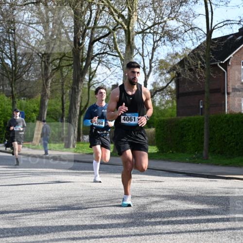 12.04.2026 - 45. Internationalen Wilhelmsburger Insellauf J. Mangold http://msf.ph/oto/9455367 12.04.2026 10:26:18 Ziel 4061, 3368, 4572, 5742, 4225, 3752, 3047, 2160, 4673, 5344, 4941 meine-sportfotos.de