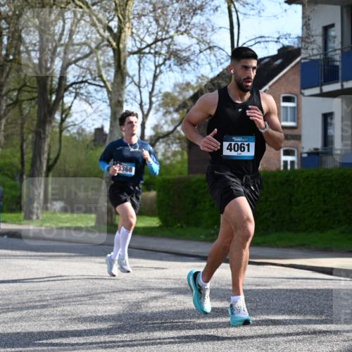12.04.2026 - 45. Internationalen Wilhelmsburger Insellauf J. Mangold http://msf.ph/oto/9455377 12.04.2026 10:26:18 Ziel 4061, 3368, 4572, 5742, 4225, 3752, 3047, 2160, 4673, 5344, 4941 meine-sportfotos.de