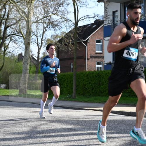 12.04.2026 - 45. Internationalen Wilhelmsburger Insellauf J. Mangold http://msf.ph/oto/9455382 12.04.2026 10:26:19 Ziel 4061, 3368, 4572, 5742, 4225, 3752, 3047, 2160, 4673, 5344, 4941 meine-sportfotos.de