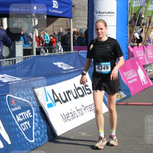 12.04.2026 - 45. Internationalen Wilhelmsburger Insellauf Strokosch-Dieckow http://msf.ph/oto/9455395 12.04.2026 10:44:05 Ziel 3022, 4349 meine-sportfotos.de