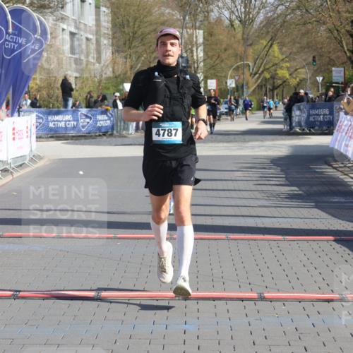 12.04.2026 - 45. Internationalen Wilhelmsburger Insellauf Strokosch-Dieckow http://msf.ph/oto/9455405 12.04.2026 10:31:11 Ziel 4787, 3095 meine-sportfotos.de
