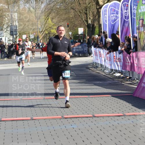12.04.2026 - 45. Internationalen Wilhelmsburger Insellauf Strokosch-Dieckow http://msf.ph/oto/9455443 12.04.2026 10:44:17 Ziel 2065, 3345, 2073 meine-sportfotos.de