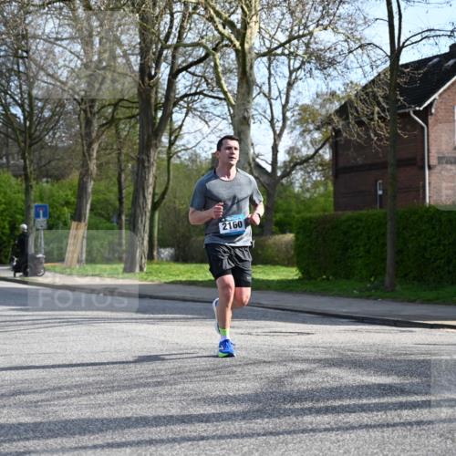 12.04.2026 - 45. Internationalen Wilhelmsburger Insellauf J. Mangold http://msf.ph/oto/9455458 12.04.2026 10:26:31 Ziel 4572, 5742, 4225, 3752, 3047, 2160, 4673, 5344, 4941, 5503, 5055, 5301, 2994 meine-sportfotos.de
