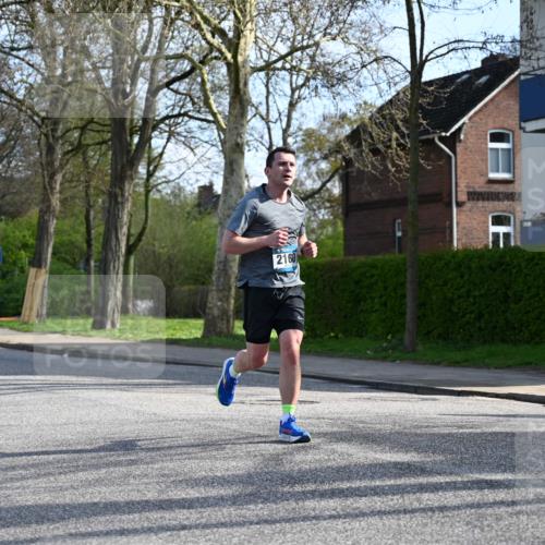 12.04.2026 - 45. Internationalen Wilhelmsburger Insellauf J. Mangold http://msf.ph/oto/9455463 12.04.2026 10:26:31 Ziel 4572, 5742, 4225, 3752, 3047, 2160, 4673, 5344, 4941, 5503, 5055, 5301, 2994 meine-sportfotos.de