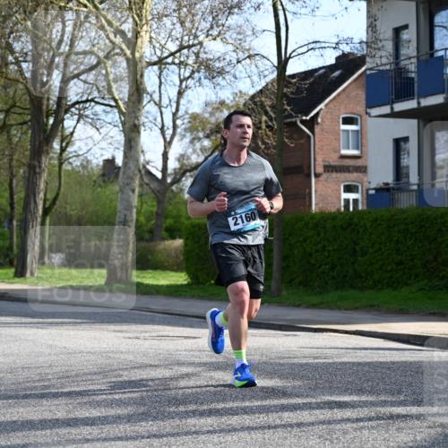 12.04.2026 - 45. Internationalen Wilhelmsburger Insellauf J. Mangold http://msf.ph/oto/9455469 12.04.2026 10:26:32 Ziel 4572, 5742, 4225, 3752, 3047, 2160, 4673, 5344, 4941, 5503, 5055, 5301, 2994 meine-sportfotos.de