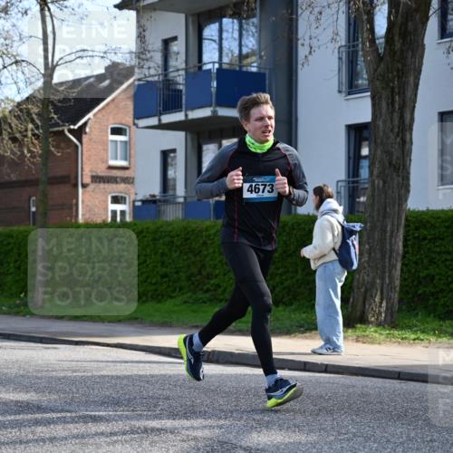12.04.2026 - 45. Internationalen Wilhelmsburger Insellauf J. Mangold http://msf.ph/oto/9455480 12.04.2026 10:26:43 Ziel 4673, 5344, 4941, 5503, 5055, 5301, 2994, 5685, 4528, 3815, 5440, 5279, 2659, 5645 meine-sportfotos.de