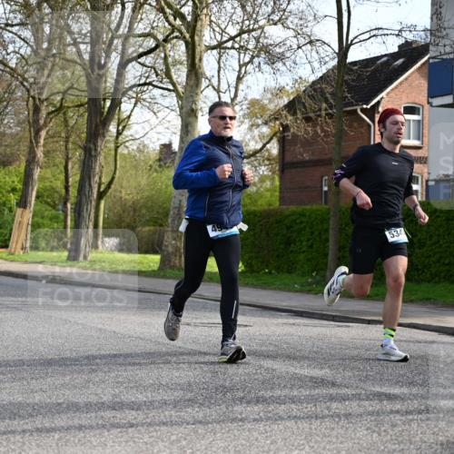 12.04.2026 - 45. Internationalen Wilhelmsburger Insellauf J. Mangold http://msf.ph/oto/9455500 12.04.2026 10:26:53 Ziel 5344, 4941, 5503, 5055, 5301, 2994, 5685, 4528, 3815, 5440, 5440, 5279, 2659, 5645 meine-sportfotos.de